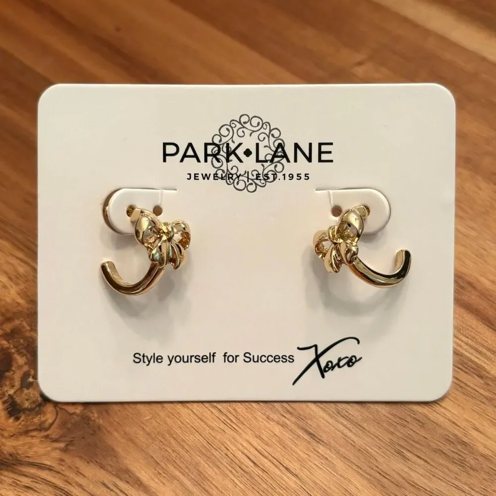 Park Lane | Huggie Bow Earrings | Gold